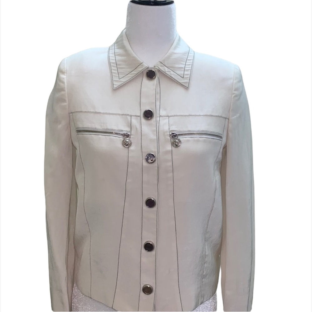 Auth Versus Gianni Versace blazer jacket runway
